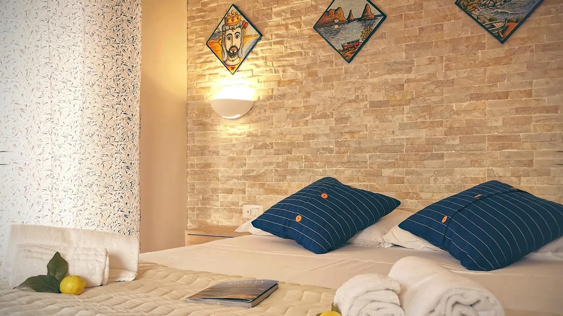 Made In Sicily Santa Tecla Bed and Breakfast Acireale Italië