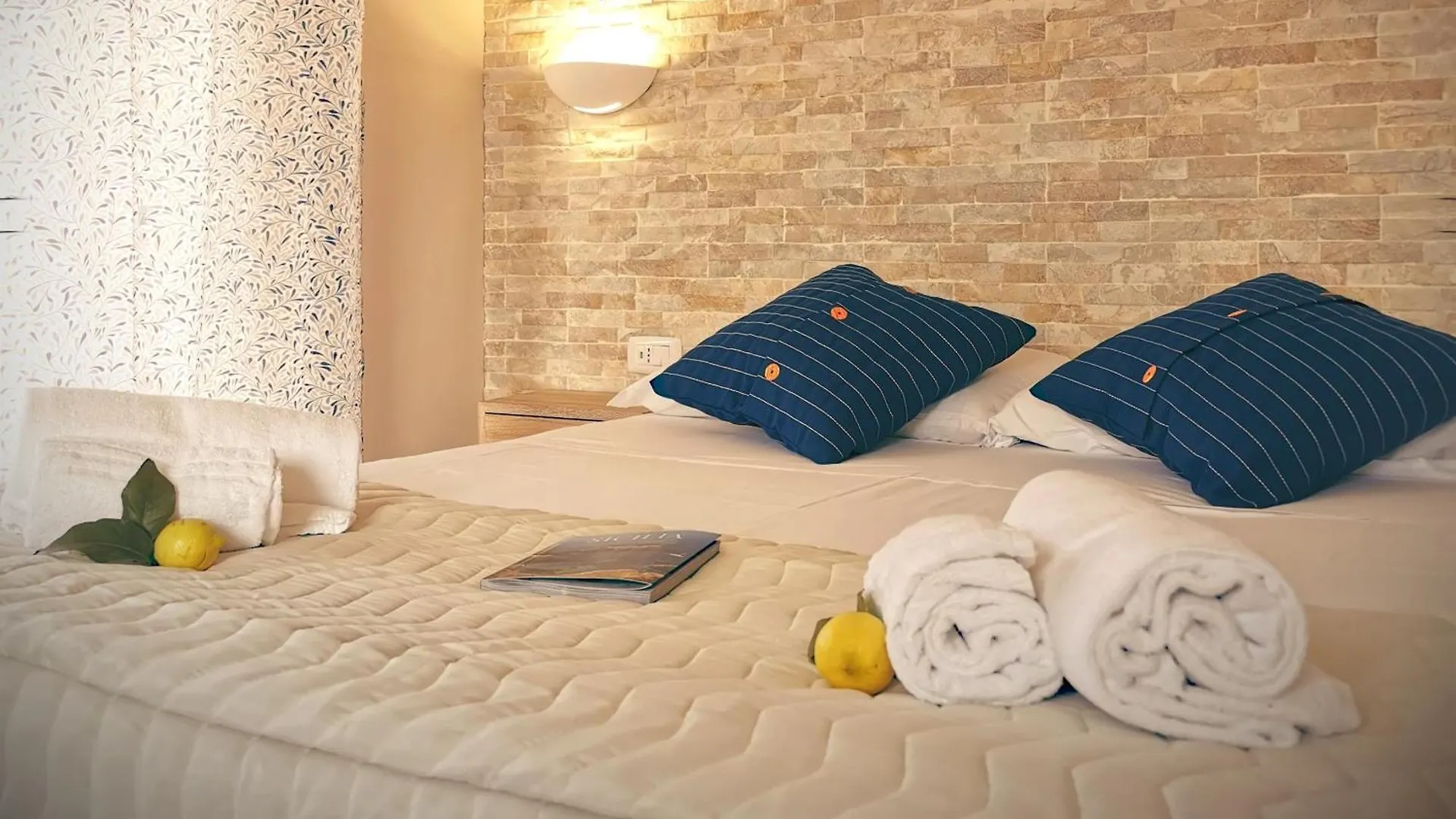 Made In Sicily Santa Tecla Bed & Breakfast Acireale