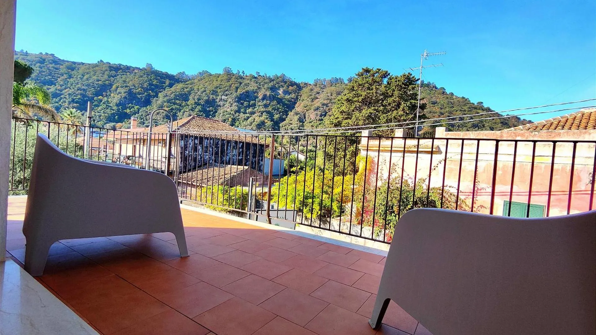 Made In Sicily Santa Tecla Bed & Breakfast Acireale 2*,  İtalya